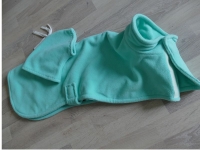 Fleece-Mantel mit Mütze 65 cm